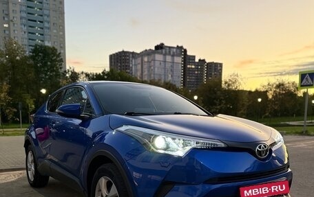 Toyota C-HR I рестайлинг, 2018 год, 2 500 000 рублей, 4 фотография
