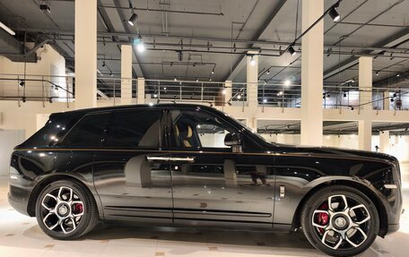 Rolls-Royce Cullinan, 2020 год, 33 000 000 рублей, 4 фотография