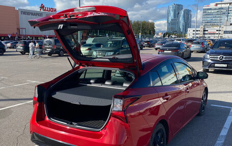 Toyota Prius IV XW50, 2019 год, 2 290 000 рублей, 17 фотография