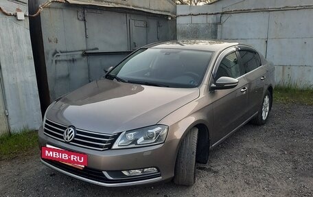 Volkswagen Passat B7, 2011 год, 900 000 рублей, 6 фотография