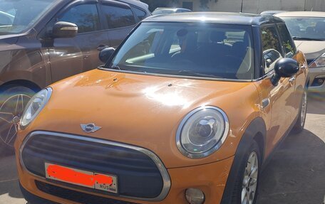 MINI Hatch, 2017 год, 1 750 000 рублей, 2 фотография