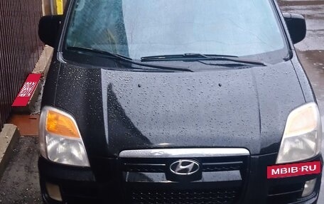 Hyundai Starex I рестайлинг, 2004 год, 770 000 рублей, 2 фотография