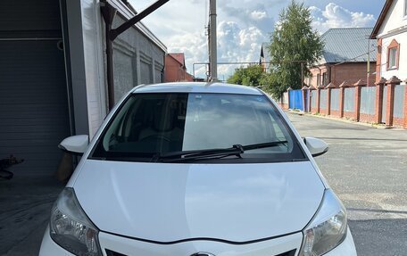 Toyota Vitz, 2011 год, 850 000 рублей, 1 фотография