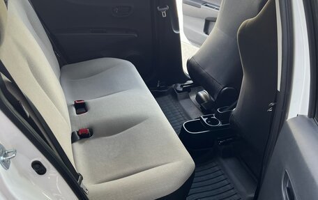 Toyota Vitz, 2011 год, 850 000 рублей, 21 фотография