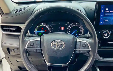 Toyota Highlander, 2021 год, 4 000 000 рублей, 11 фотография