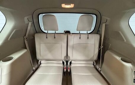 Toyota Land Cruiser Prado 150 рестайлинг 2, 2022 год, 3 760 000 рублей, 13 фотография