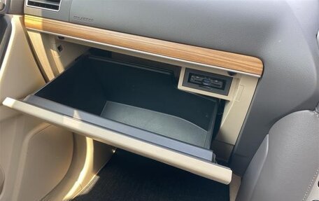 Toyota Land Cruiser Prado 150 рестайлинг 2, 2022 год, 3 810 000 рублей, 24 фотография