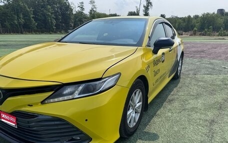 Toyota Camry, 2020 год, 1 800 000 рублей, 1 фотография
