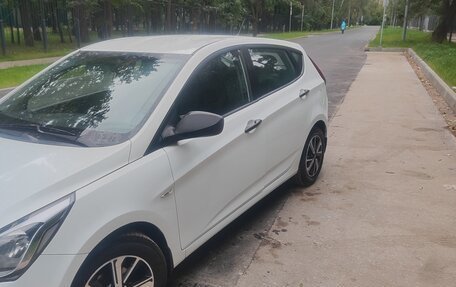 Hyundai Solaris II рестайлинг, 2016 год, 770 000 рублей, 2 фотография