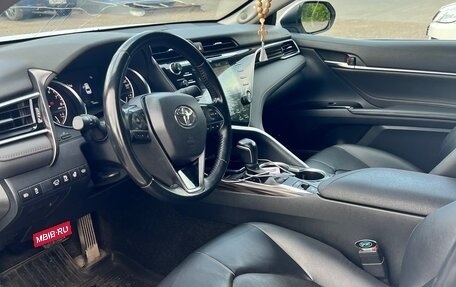 Toyota Camry, 2019 год, 2 850 000 рублей, 5 фотография