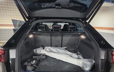 Audi RS Q8 I, 2025 год, 24 000 548 рублей, 13 фотография