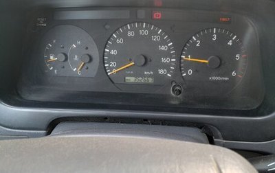Toyota HiAce, 2002 год, 900 000 рублей, 1 фотография