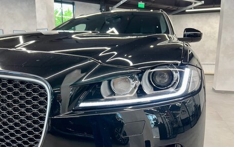 Jaguar F-Pace, 2018 год, 3 600 000 рублей, 24 фотография