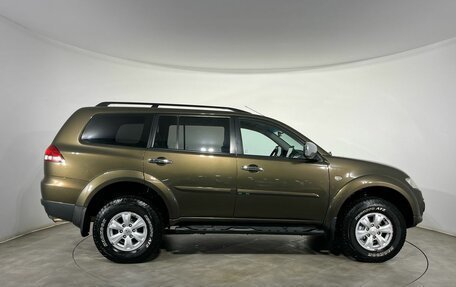 Mitsubishi Pajero Sport II рестайлинг, 2014 год, 1 720 000 рублей, 5 фотография