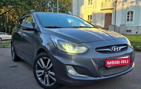 Hyundai Solaris II рестайлинг, 2012 год, 590 000 рублей, 2 фотография