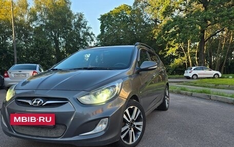 Hyundai Solaris II рестайлинг, 2012 год, 590 000 рублей, 3 фотография