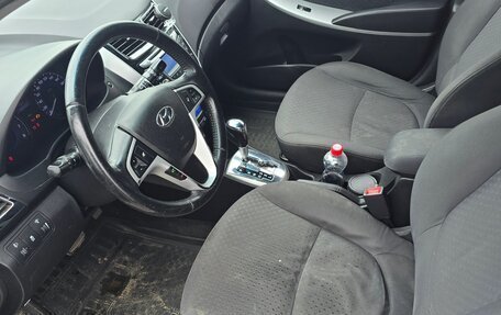 Hyundai Solaris II рестайлинг, 2012 год, 590 000 рублей, 19 фотография