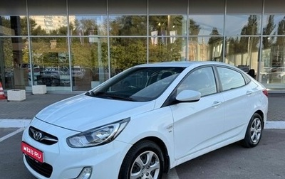 Hyundai Solaris II рестайлинг, 2011 год, 800 000 рублей, 1 фотография