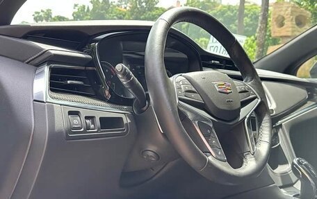 Cadillac XT5 I рестайлинг, 2022 год, 2 900 000 рублей, 12 фотография