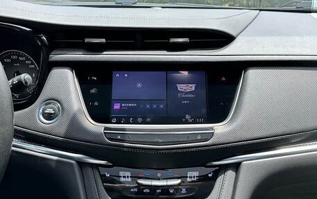 Cadillac XT5 I рестайлинг, 2022 год, 2 900 000 рублей, 14 фотография