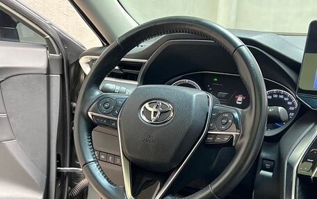 Toyota Harrier, 2022 год, 3 100 000 рублей, 10 фотография