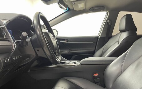 Toyota Camry, 2021 год, 3 398 000 рублей, 11 фотография