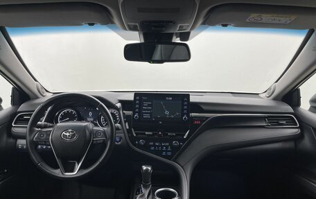 Toyota Camry, 2021 год, 3 398 000 рублей, 20 фотография