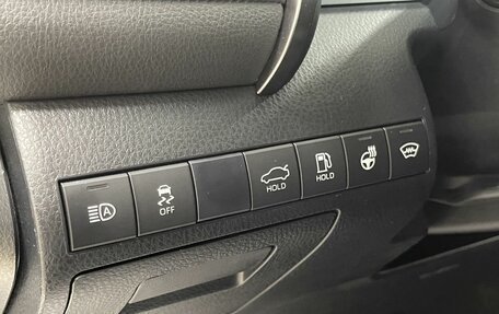 Toyota Camry, 2021 год, 3 398 000 рублей, 18 фотография
