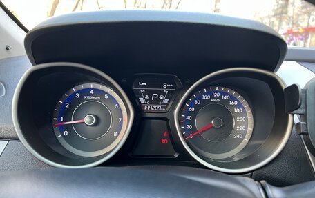 Hyundai Elantra V, 2015 год, 1 000 000 рублей, 9 фотография