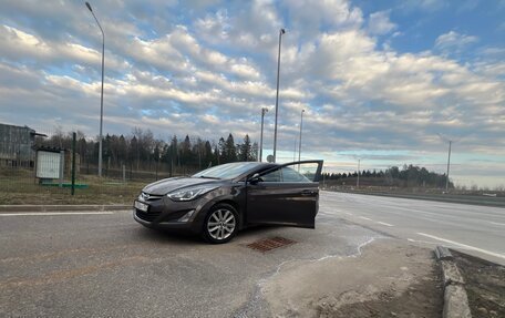 Hyundai Elantra V, 2015 год, 1 000 000 рублей, 13 фотография