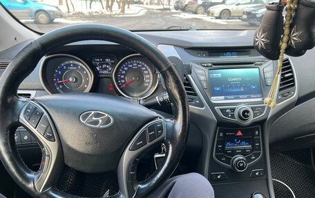 Hyundai Elantra V, 2015 год, 1 000 000 рублей, 19 фотография