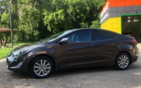 Hyundai Elantra V, 2015 год, 1 000 000 рублей, 26 фотография