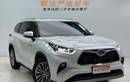 Toyota Highlander, 2022 год, 4 000 095 рублей, 1 фотография