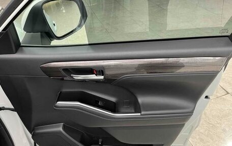 Toyota Highlander, 2022 год, 4 000 095 рублей, 19 фотография