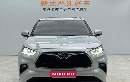 Toyota Highlander, 2022 год, 4 000 095 рублей, 14 фотография