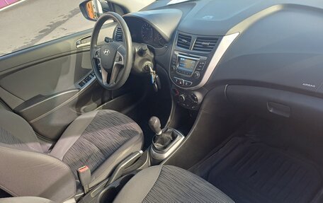 Hyundai Solaris II рестайлинг, 2016 год, 899 000 рублей, 9 фотография