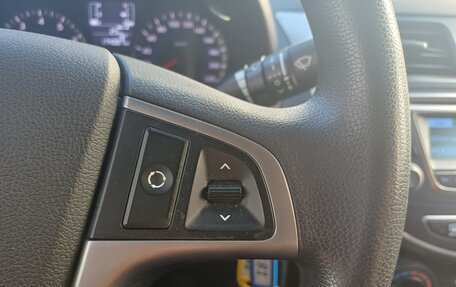 Hyundai Solaris II рестайлинг, 2016 год, 899 000 рублей, 10 фотография