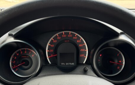 Honda Jazz II рестайлинг, 2011 год, 755 000 рублей, 23 фотография