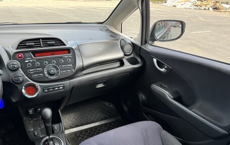 Honda Jazz II рестайлинг, 2011 год, 755 000 рублей, 22 фотография