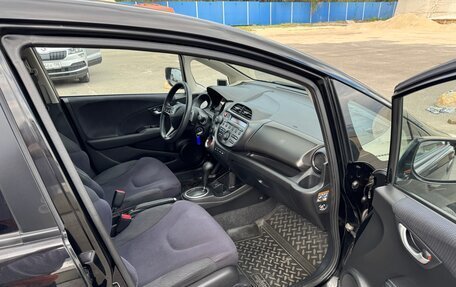 Honda Jazz II рестайлинг, 2011 год, 755 000 рублей, 19 фотография