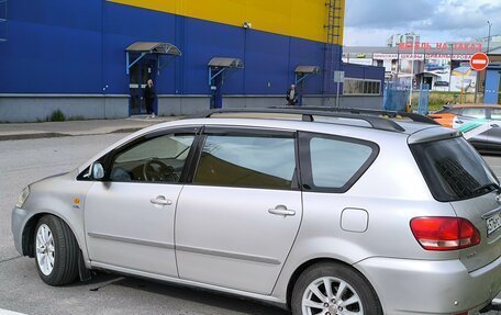 Toyota Avensis Verso I рестайлинг, 2003 год, 995 000 рублей, 4 фотография