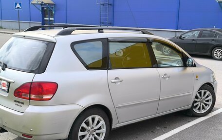 Toyota Avensis Verso I рестайлинг, 2003 год, 995 000 рублей, 6 фотография