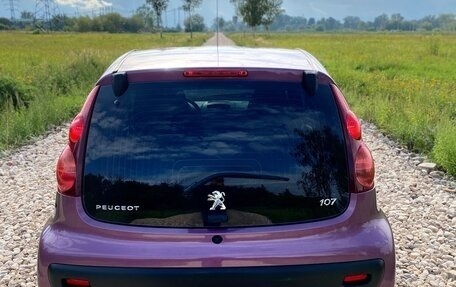 Peugeot 107 I рестайлинг, 2012 год, 590 000 рублей, 5 фотография