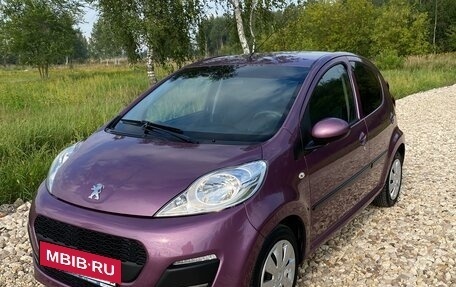 Peugeot 107 I рестайлинг, 2012 год, 590 000 рублей, 3 фотография
