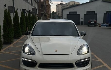 Porsche Cayenne III, 2011 год, 2 100 000 рублей, 1 фотография