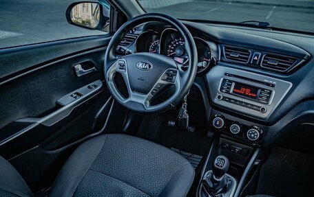 KIA Rio III рестайлинг, 2016 год, 900 000 рублей, 19 фотография