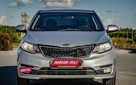 KIA Rio III рестайлинг, 2016 год, 900 000 рублей, 4 фотография