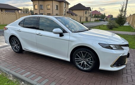 Toyota Camry, 2023 год, 3 550 000 рублей, 4 фотография