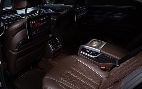 BMW 7 серия, 2021 год, 7 000 000 рублей, 21 фотография