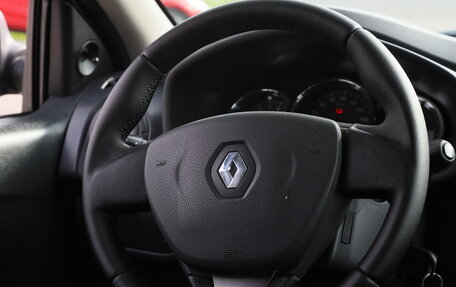 Renault Sandero II рестайлинг, 2016 год, 805 600 рублей, 21 фотография